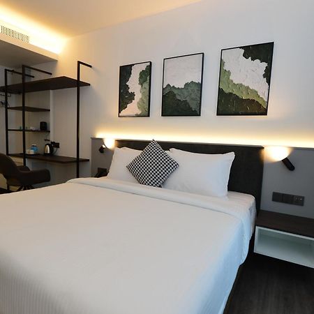 Rume Hotel Kuching Kültér fotó