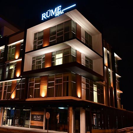 Rume Hotel Kuching Kültér fotó